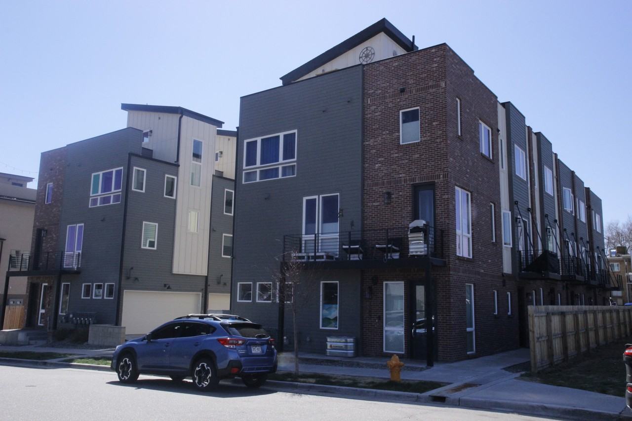 1957 Eaton St - Photo 2 of 15