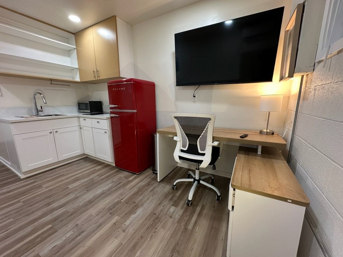 5627B Riley St - Photo 5 of 10