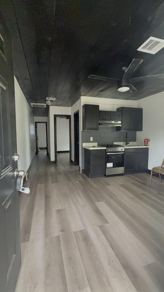 Elysian - Photo 7 of 20