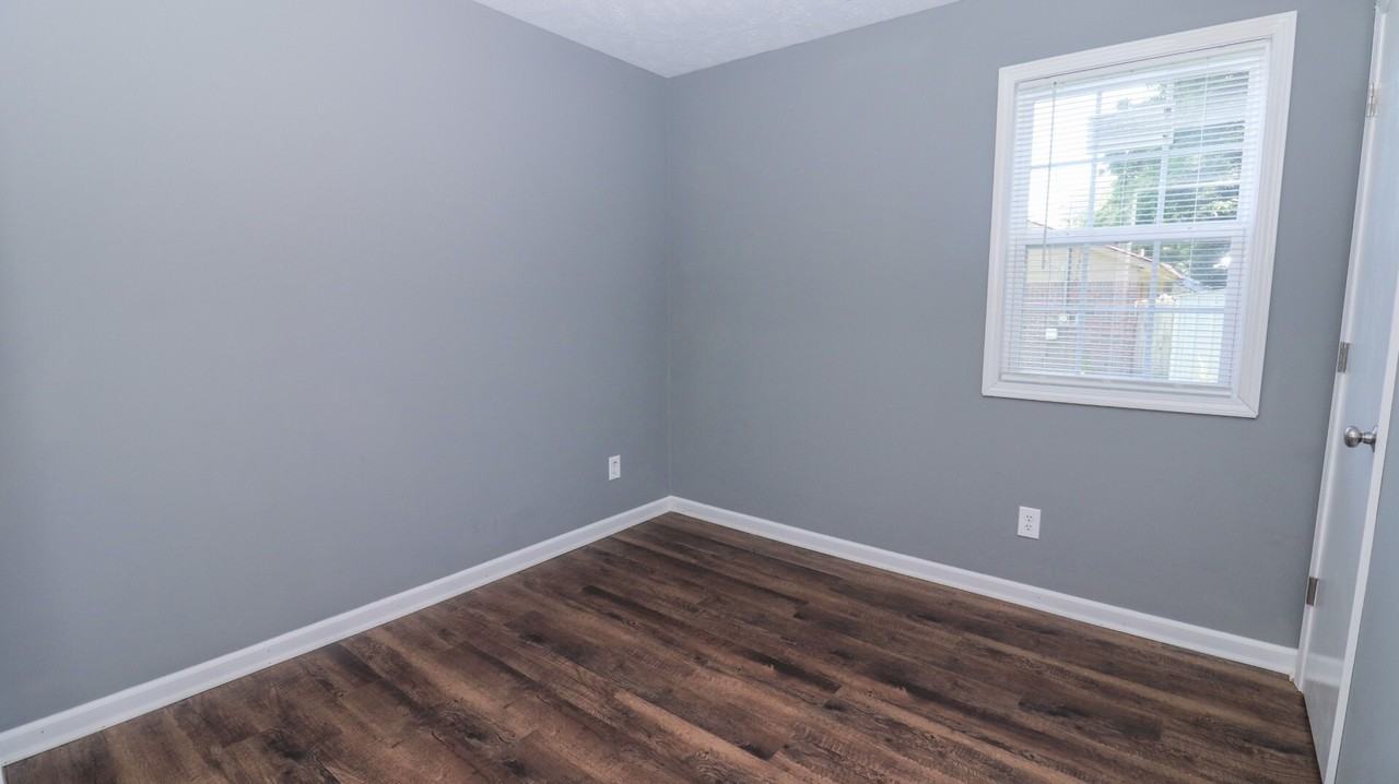 511 Johnson Street Apt A - Photo 2 of 7