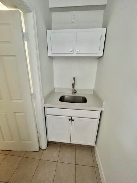 23076 Central Avenue - Photo 3 of 6