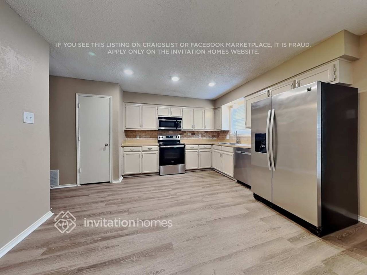 6410 Walnut Springs Dr - Photo 5 of 18