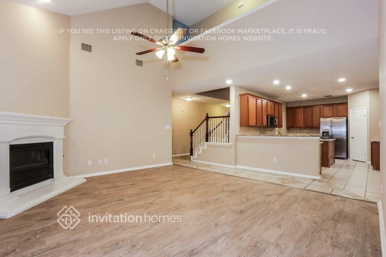 1313 Sheffield Dr - Photo 5 of 18