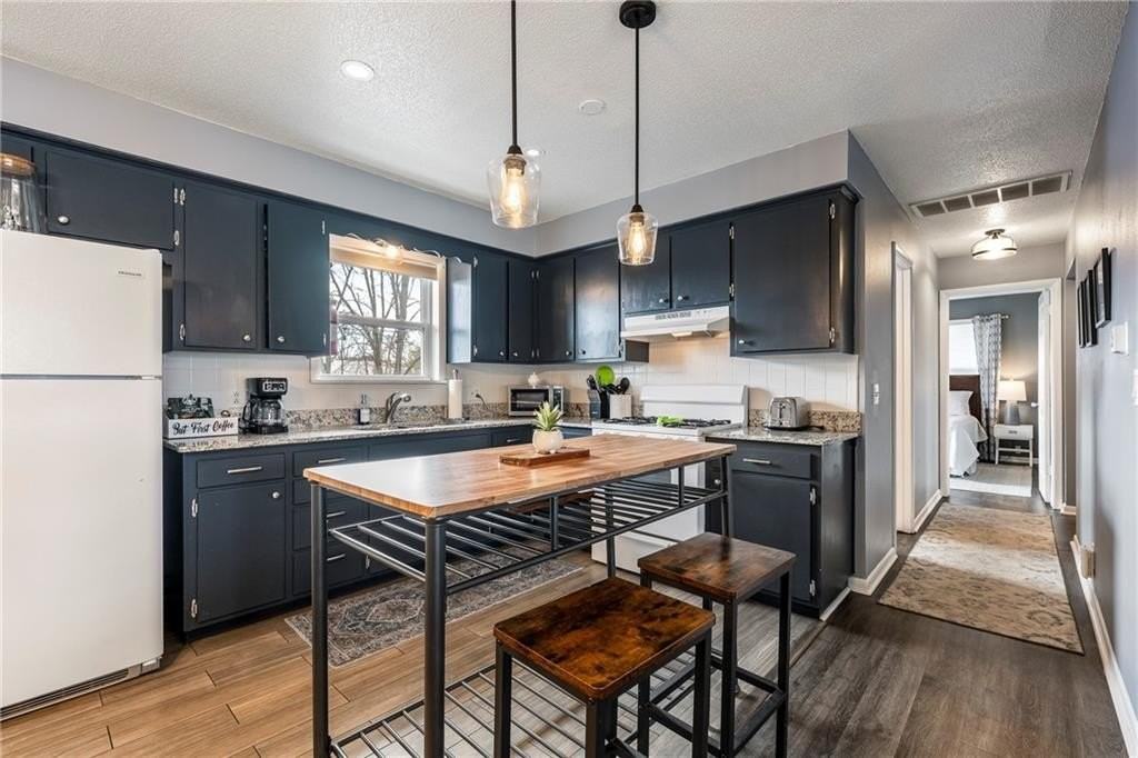 110 Se 13th St - Photo 4 of 21