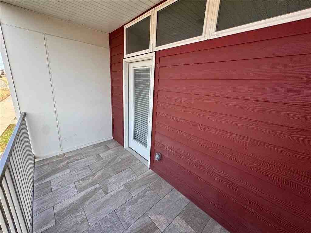 1636 South Razorback Road - Photo 7 of 17