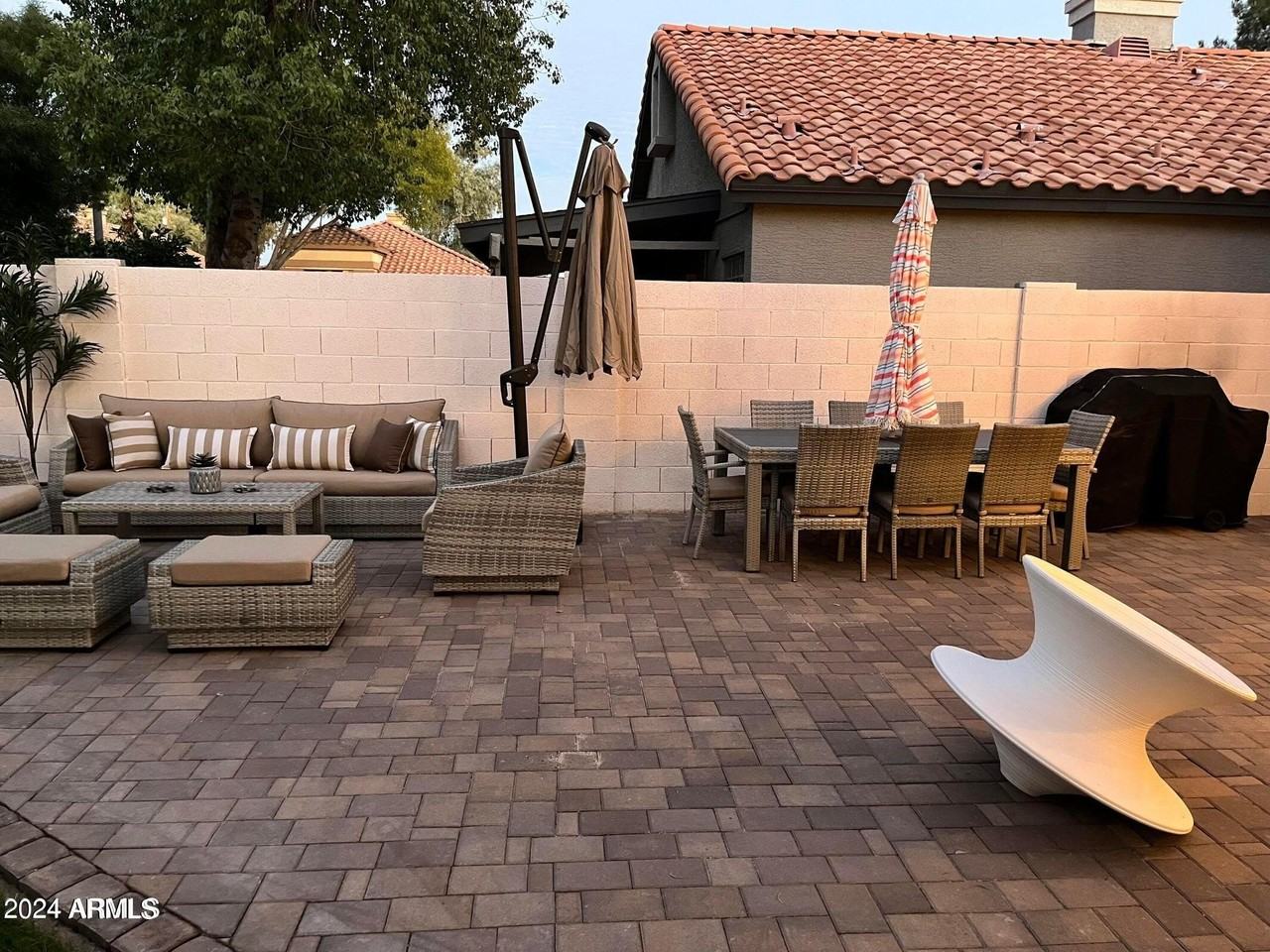 2322 E Millbrae Ct - Photo 3 of 38