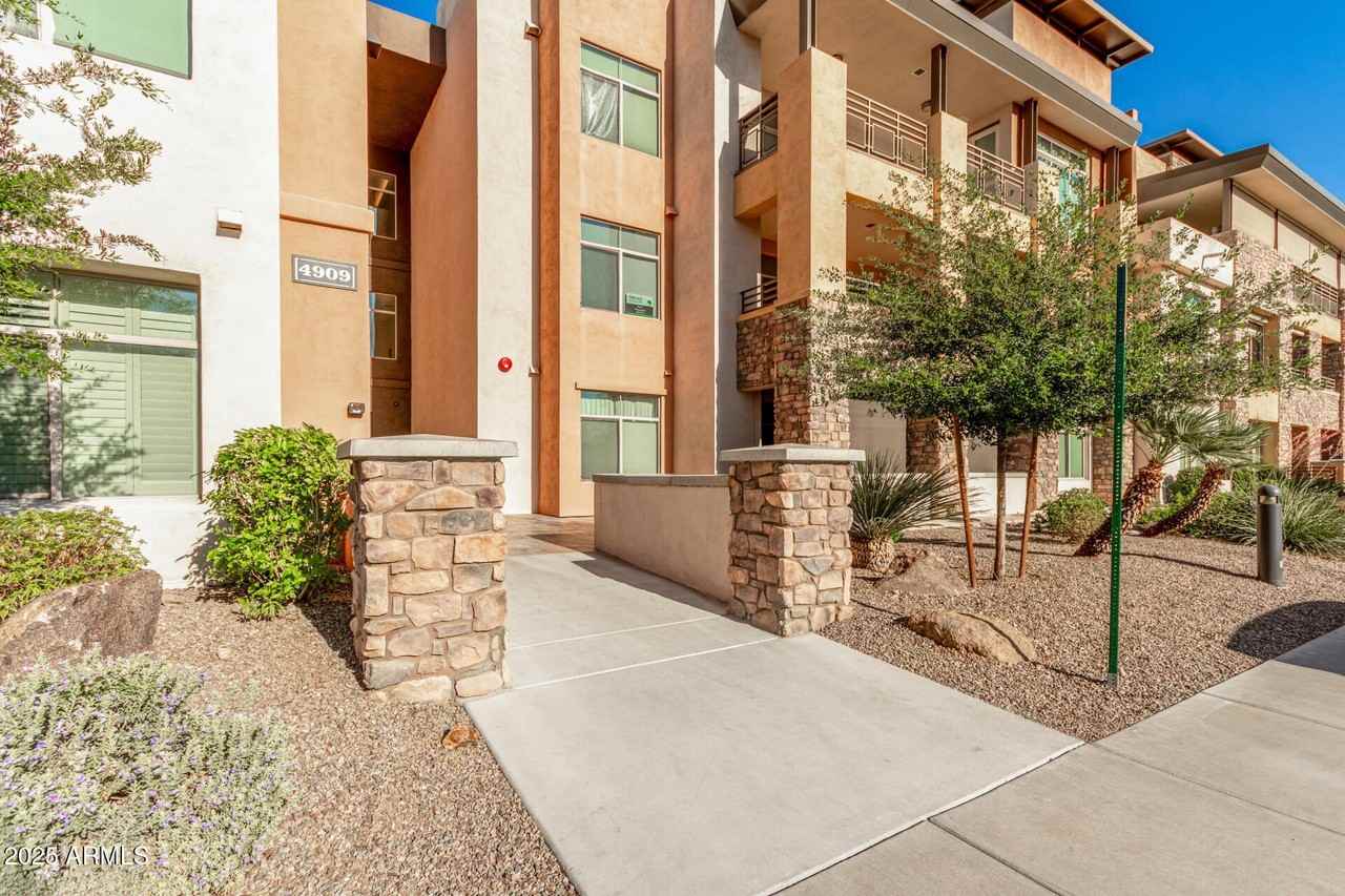 4909 N Woodmere Fairway Unit 1004 #1004 - Photo 2 of 46