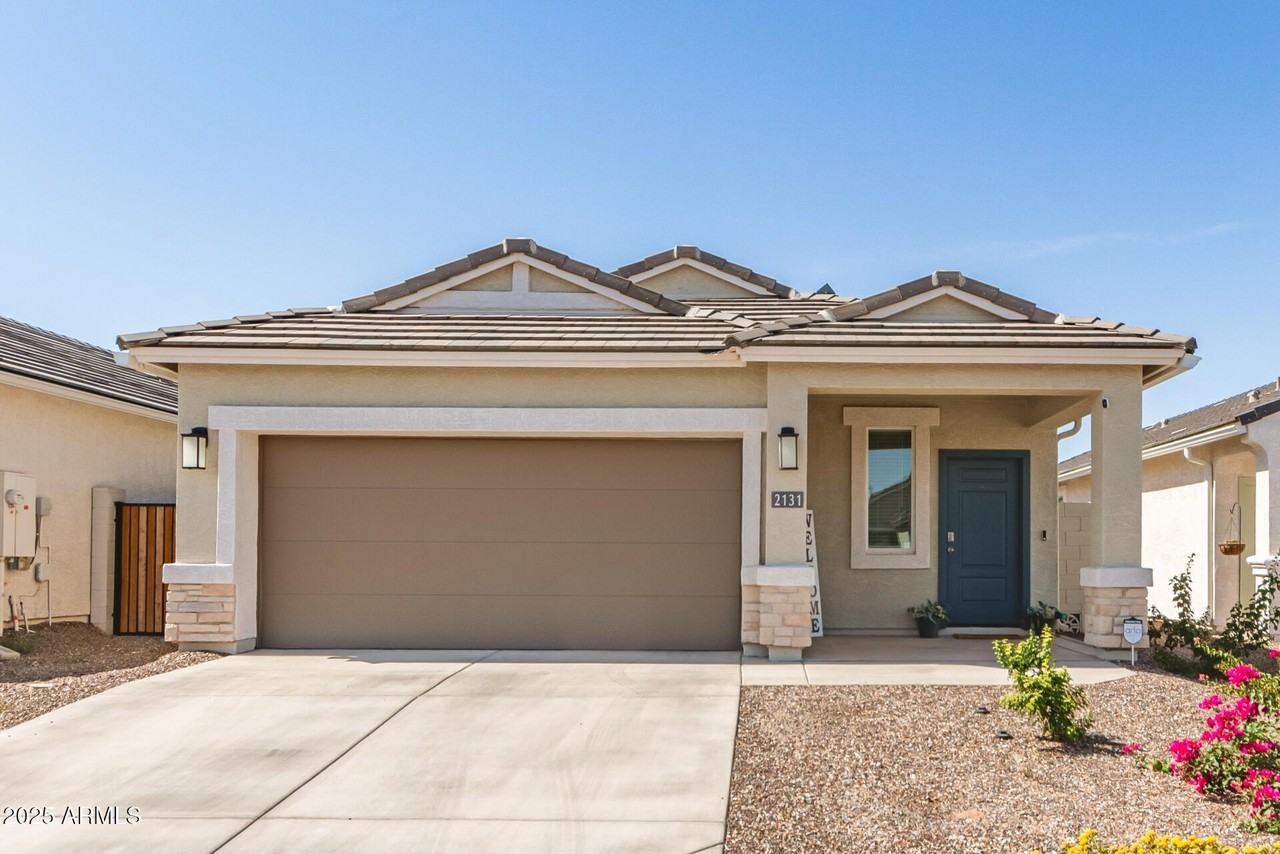 2131 West Shelly Avenue - Photo 2 of 31