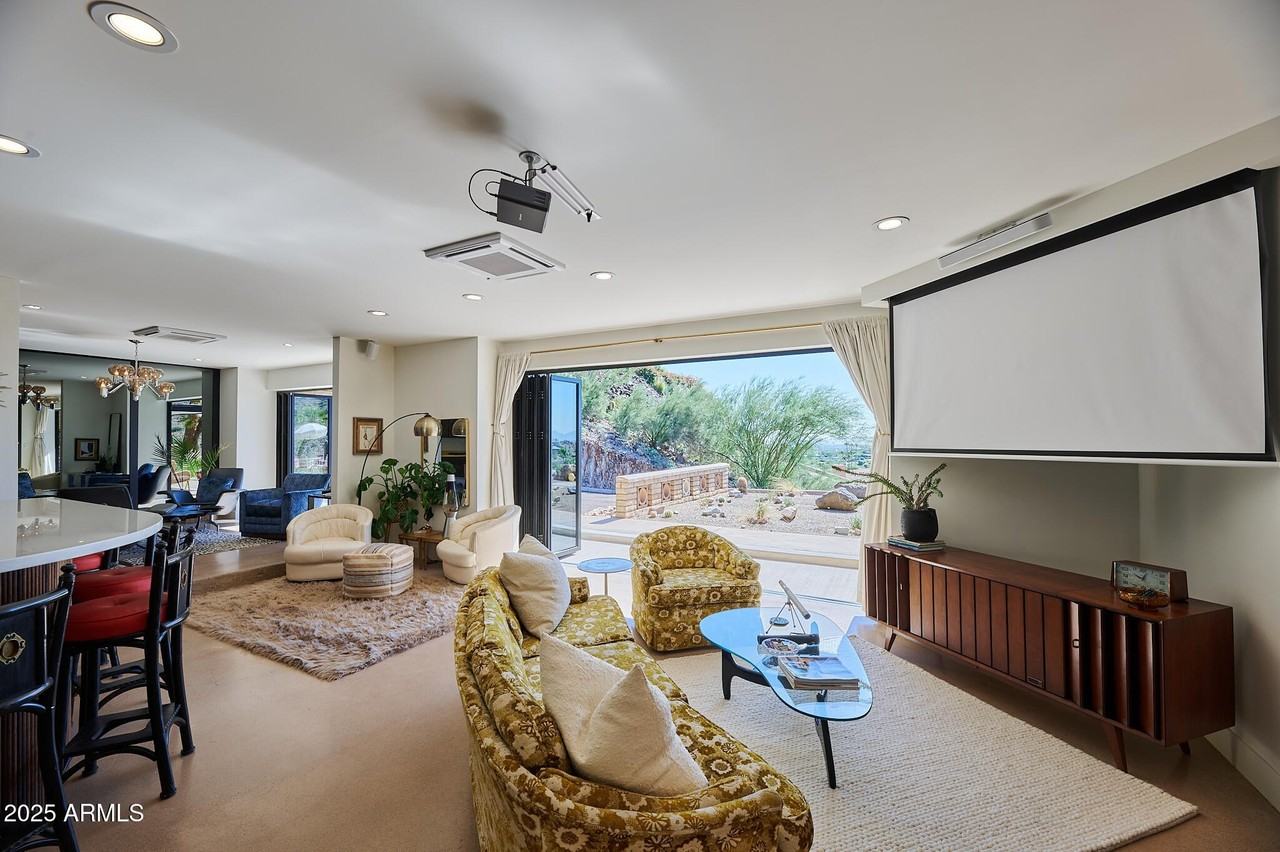 4016 E Flynn Ln - Photo 2 of 50