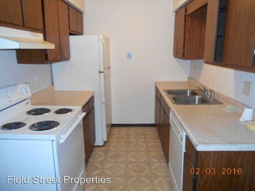 563 W Lies Rd. - Photo 2 of 7