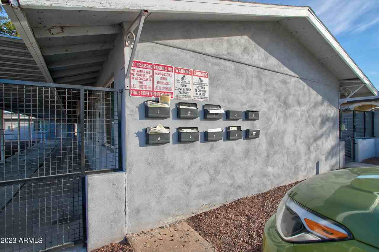 210 East Jones Avenue #2 - Photo 5 of 27