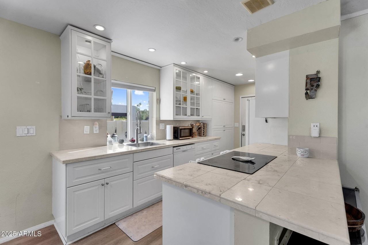 4801 E Euclid Ave Unit 3 #3 - Photo 5 of 23