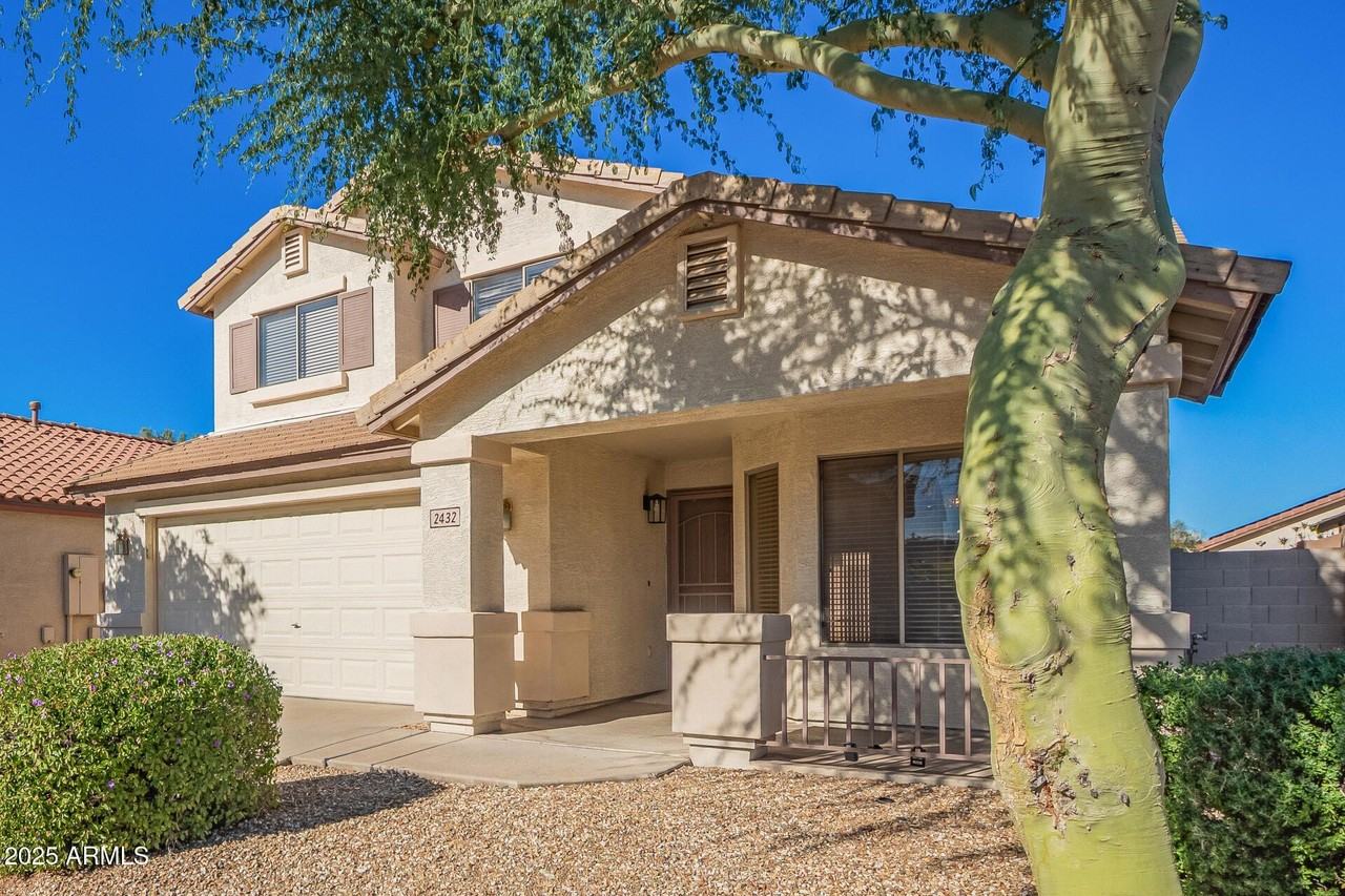 2432 W Blue Sky Dr - Photo 6 of 40