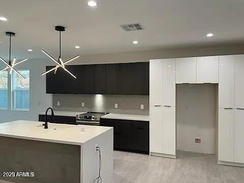 2826 North 28th Place - Photo 3 of 8