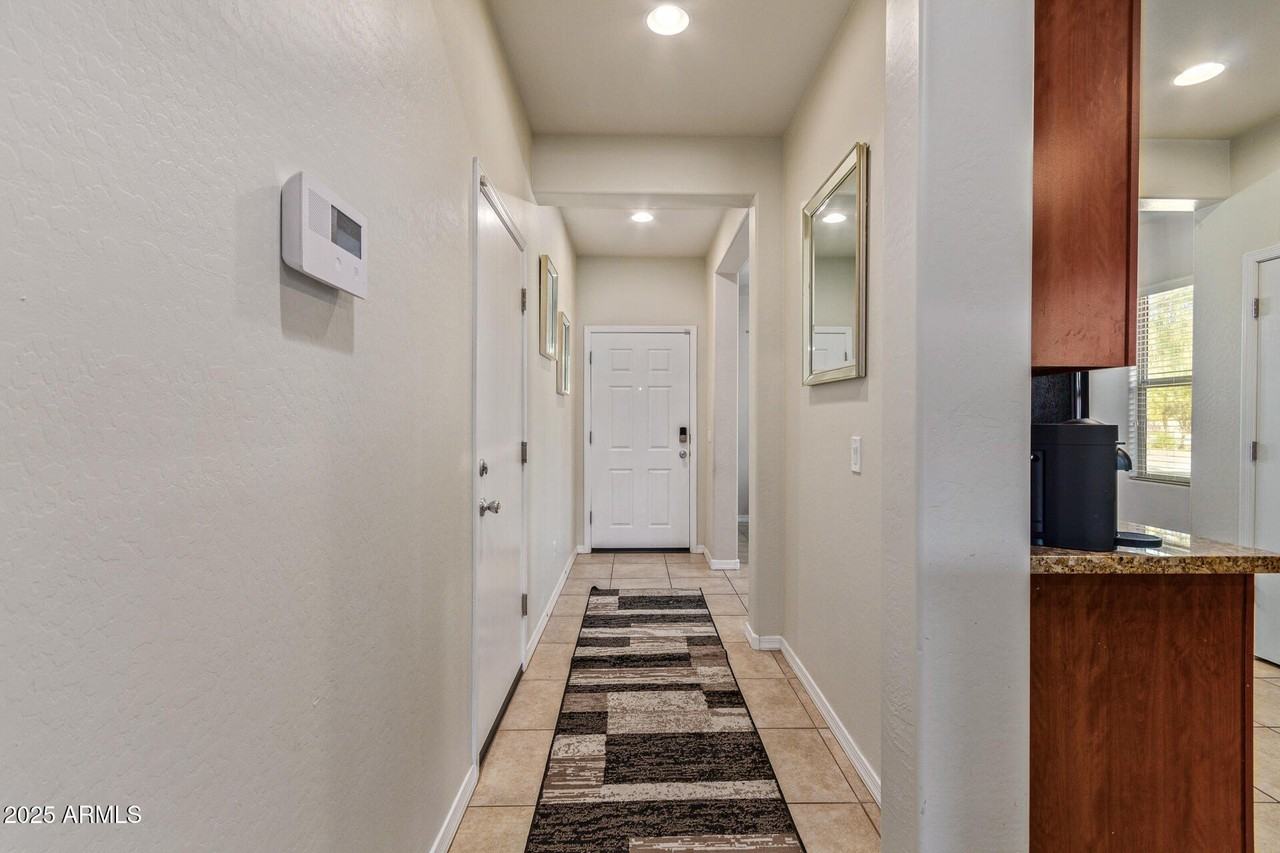 42429 W Sussex Rd - Photo 5 of 31