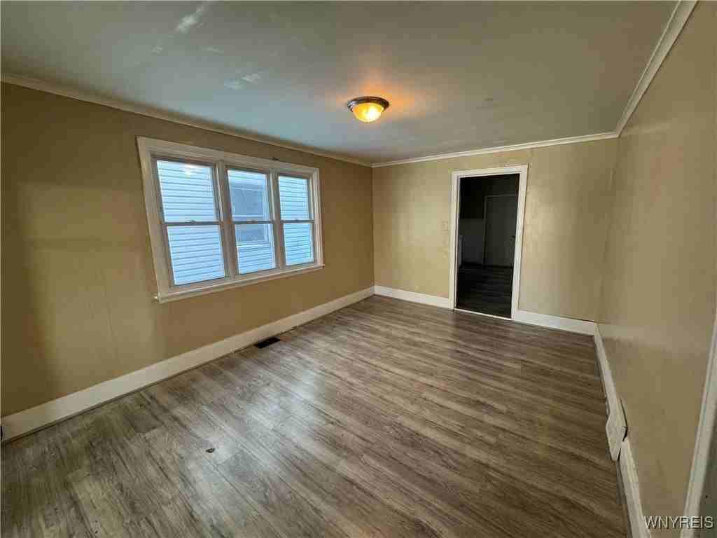 540L Willett St - Photo 5 of 14