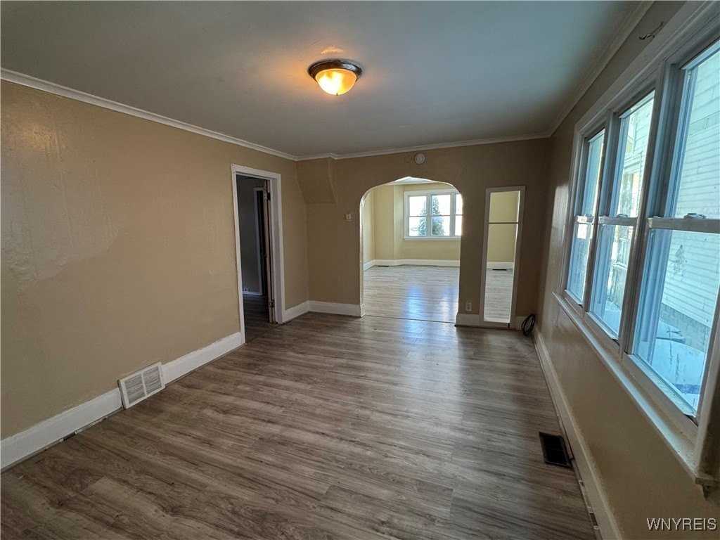 540L Willett St - Photo 6 of 14