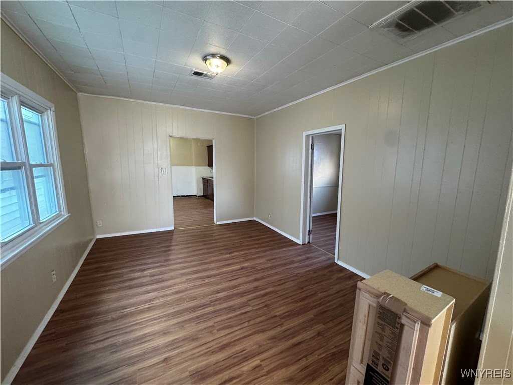 540U Willett St - Photo 4 of 16