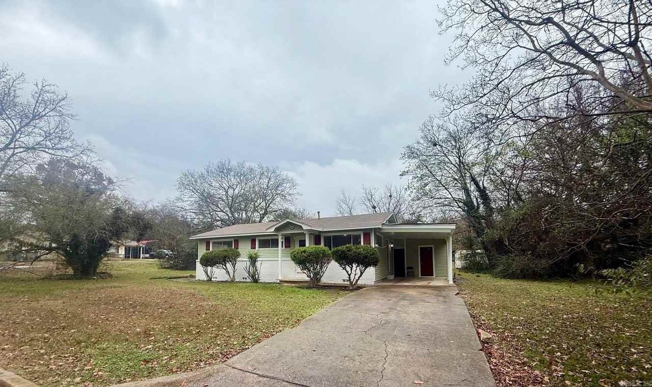 150 Sun St - Photo 2 of 9