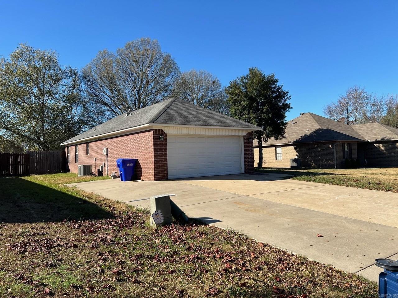 1235 Trenton Dr - Photo 2 of 13