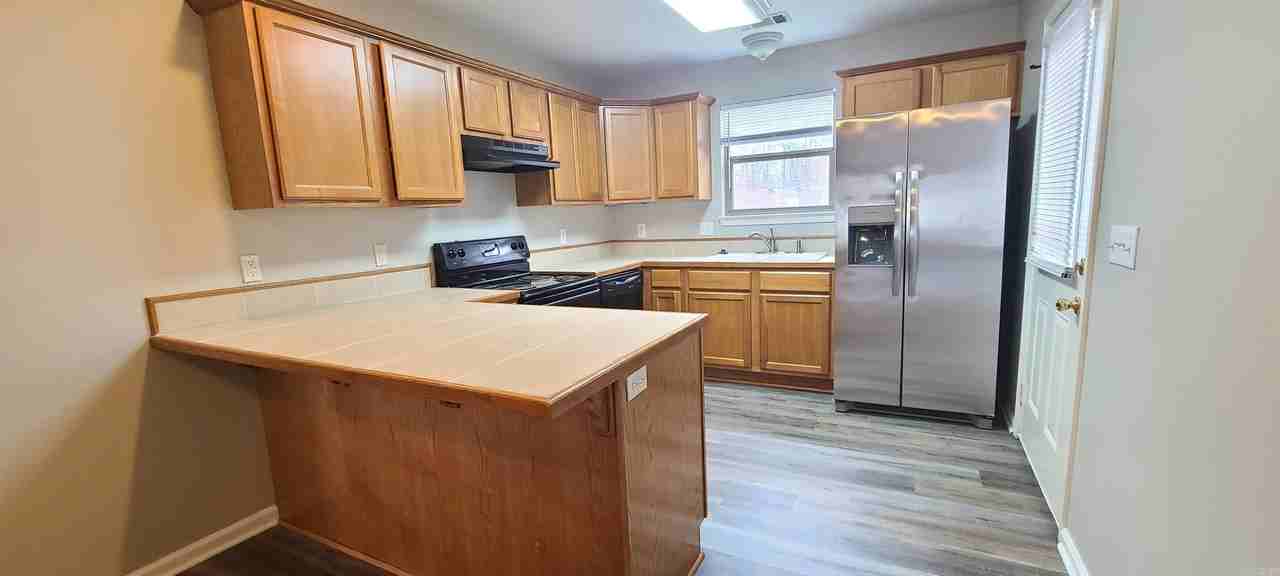 2114 Perry St - Photo 4 of 15