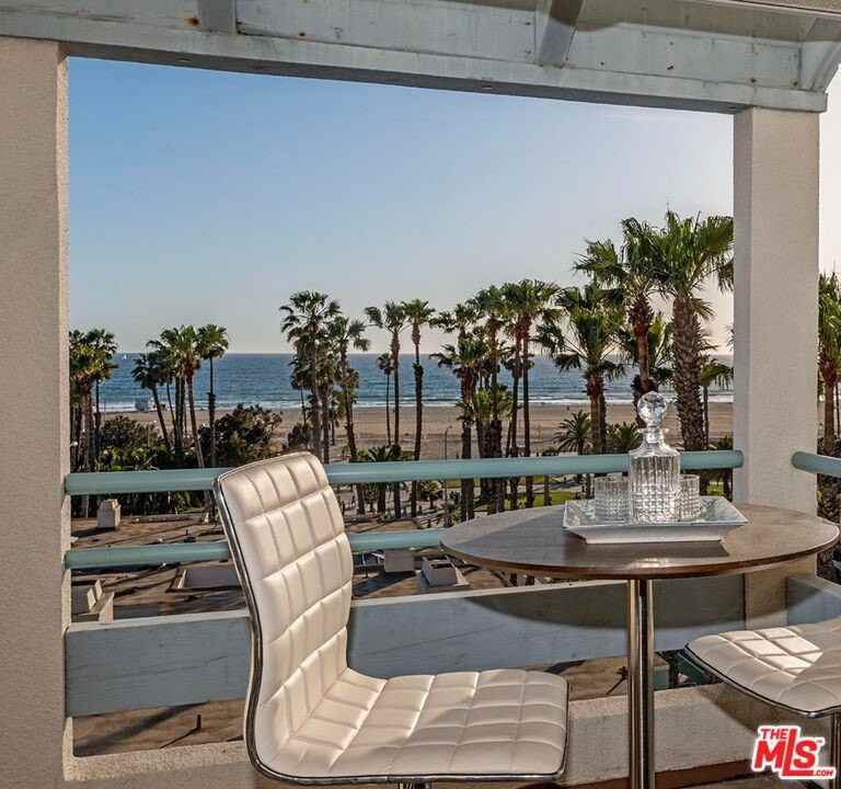 110 Ocean Park Boulevard #502 - Photo 2 of 15