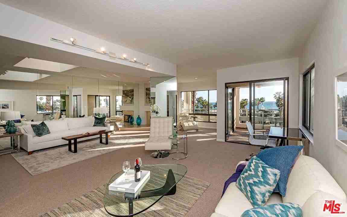 110 Ocean Park Boulevard #502 - Photo 4 of 15