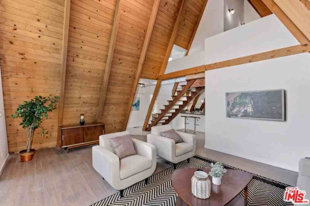 3237 Kelton Avenue - Photo 2 of 27