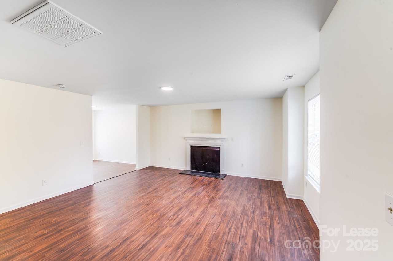 814 Mt Holly Huntersville Rd - Photo 7 of 24