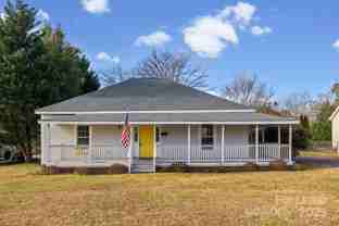 512 Banks Street - Photo 1 of 1