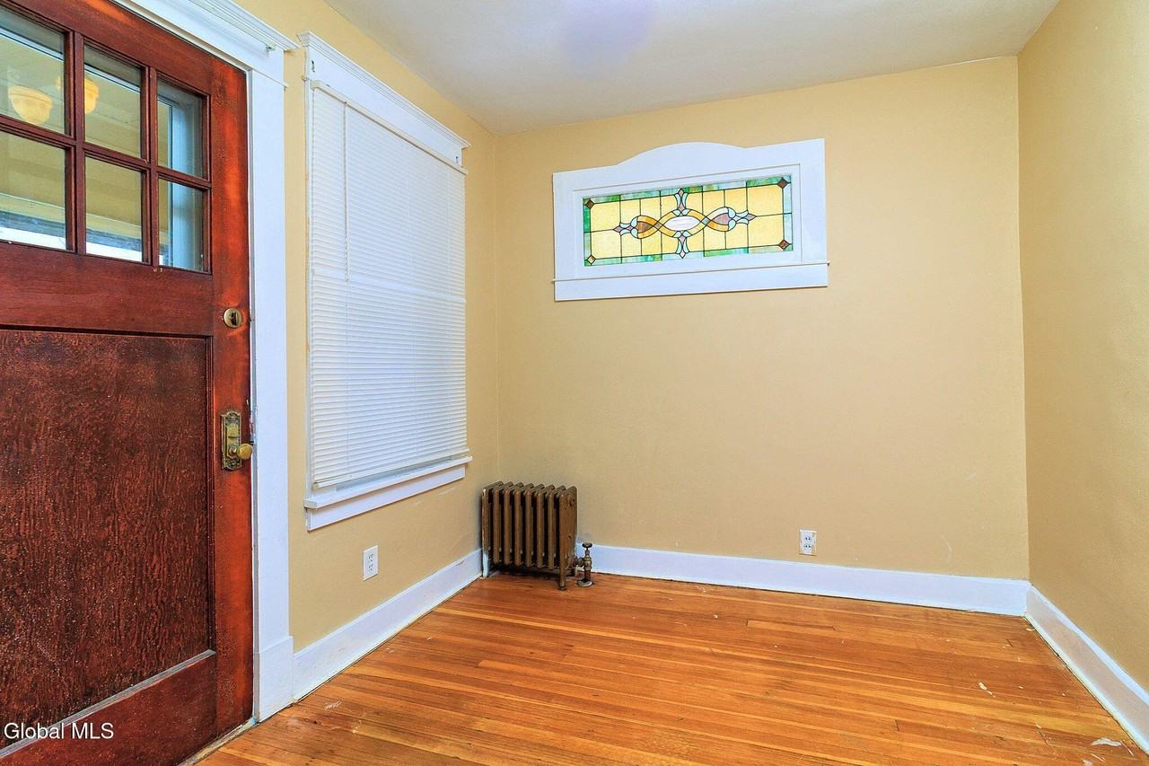 1369 Santa Fe St - Photo 3 of 22