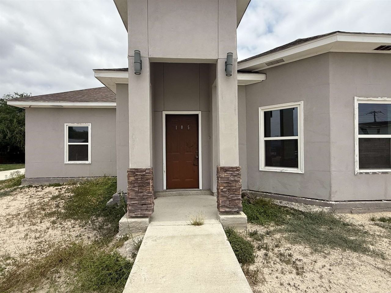 105 Margaret Ln - Photo 4 of 29