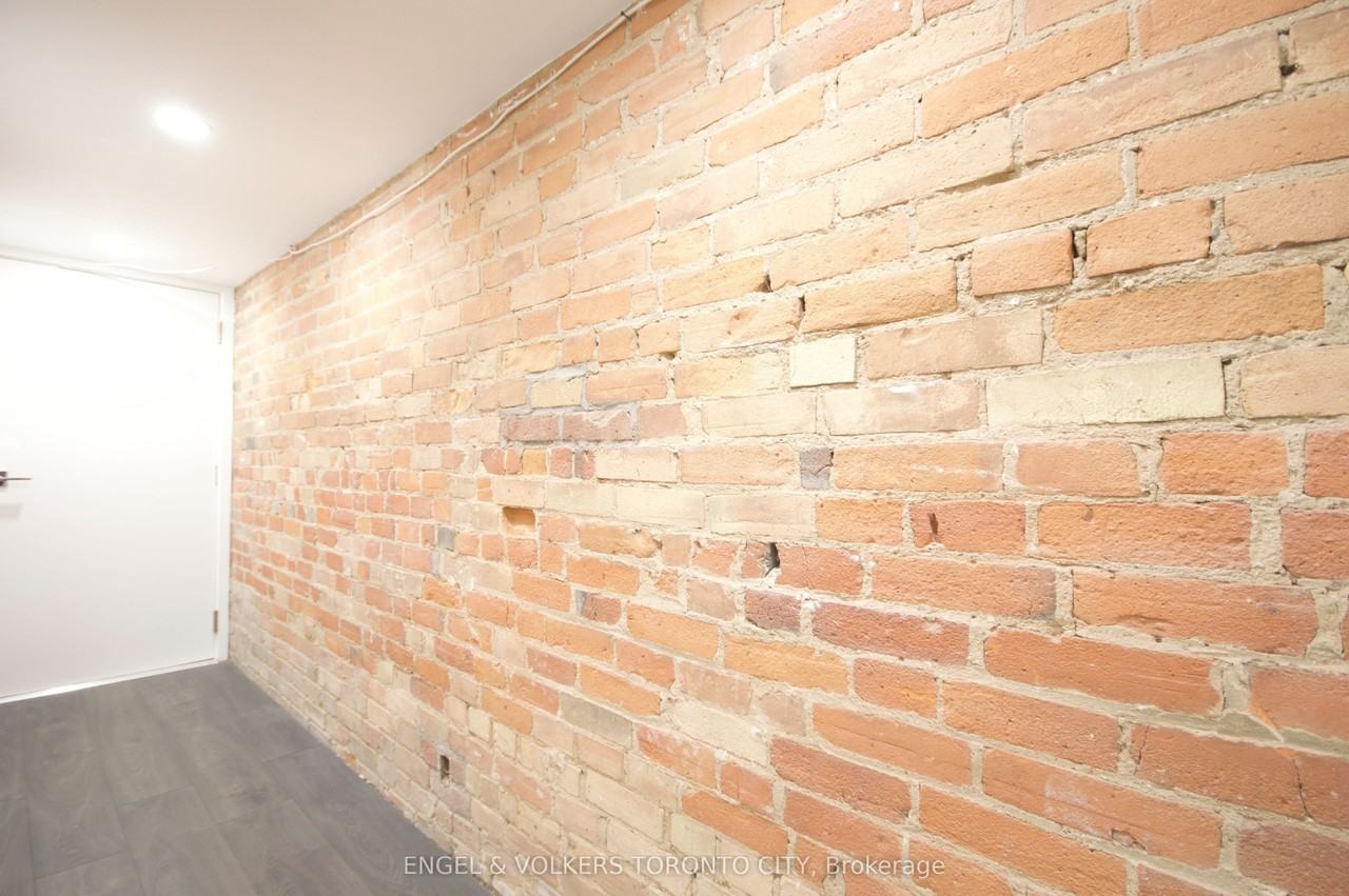 173 Carlton Street - Photo 7 of 26