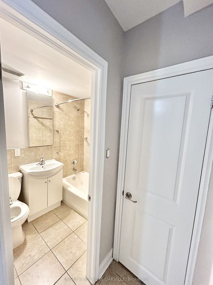 11 Thirty Third Street - Photo 4 of 5