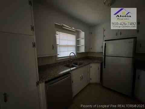 271 Brewster Dr - Photo 5 of 20