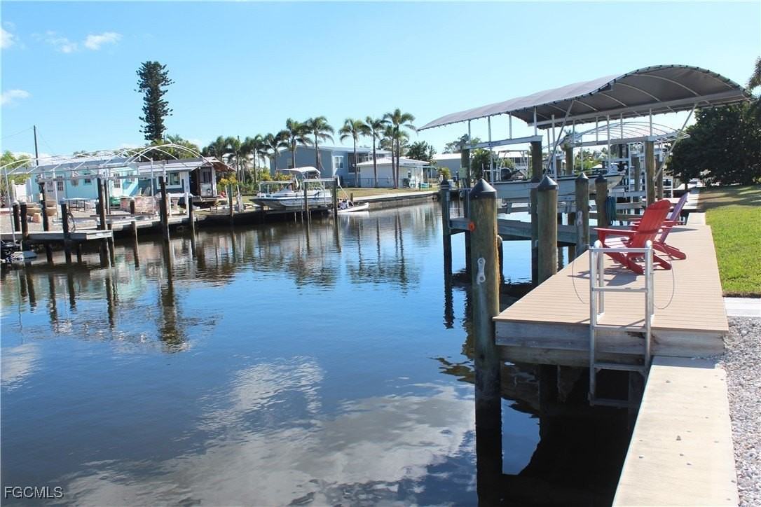 2744 Sanderling Ct - Photo 3 of 41