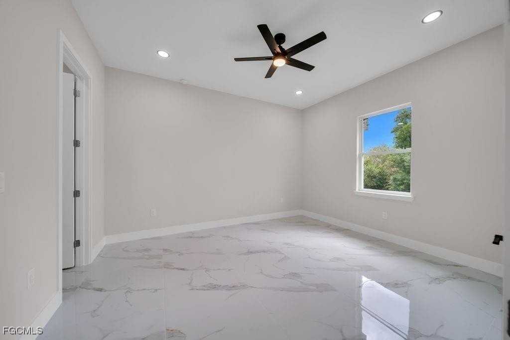 732 Jack Avenue South - Photo 6 of 15