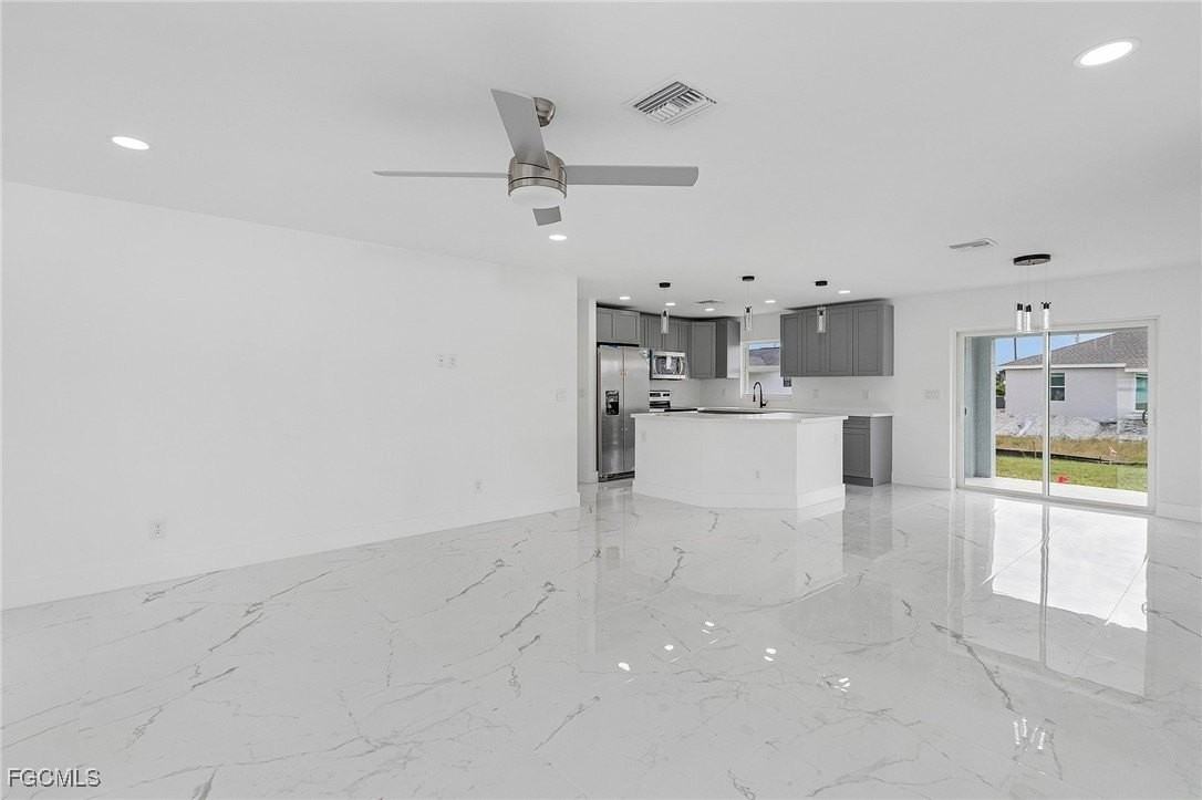 2505 39th St Sw - Photo 5 of 22