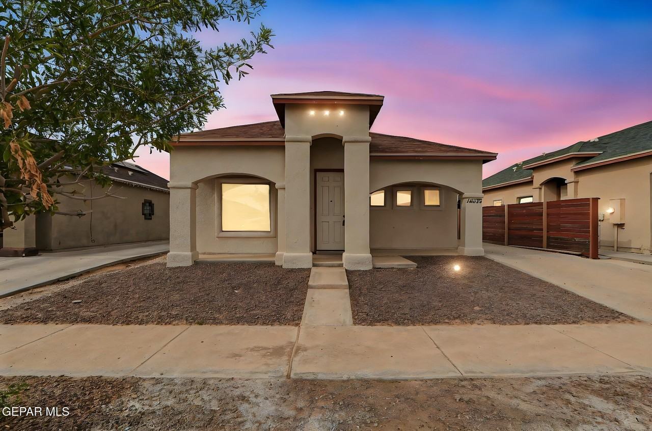 14373 Tobe Davis Drive - Photo 2 of 25