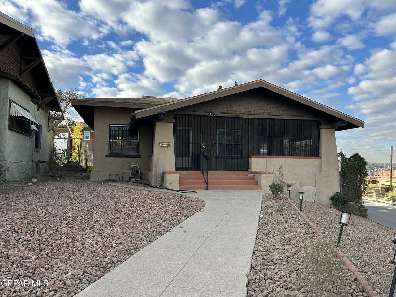 1546 Upson Dr - Photo 3 of 38