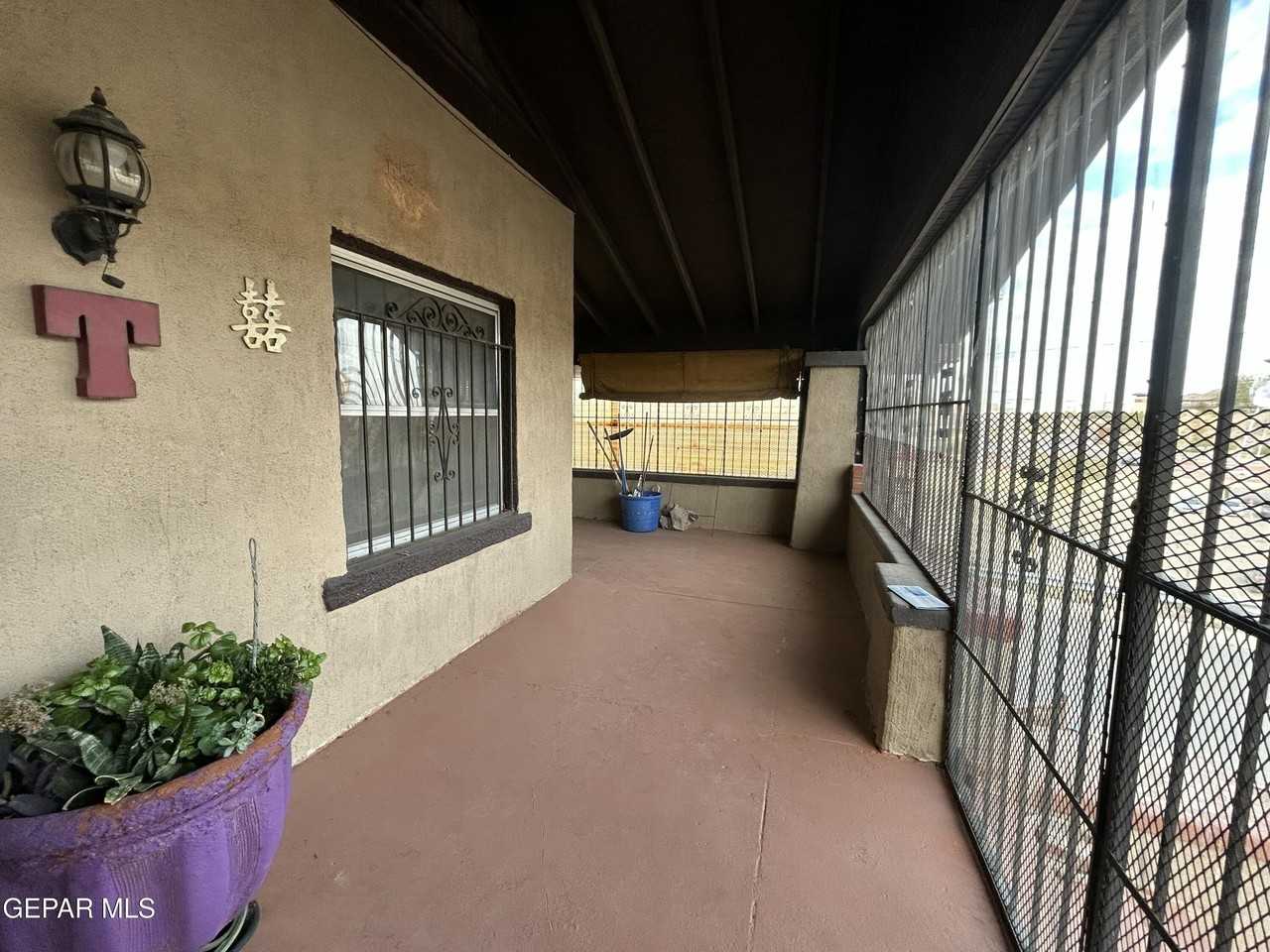 1546 Upson Dr - Photo 6 of 38