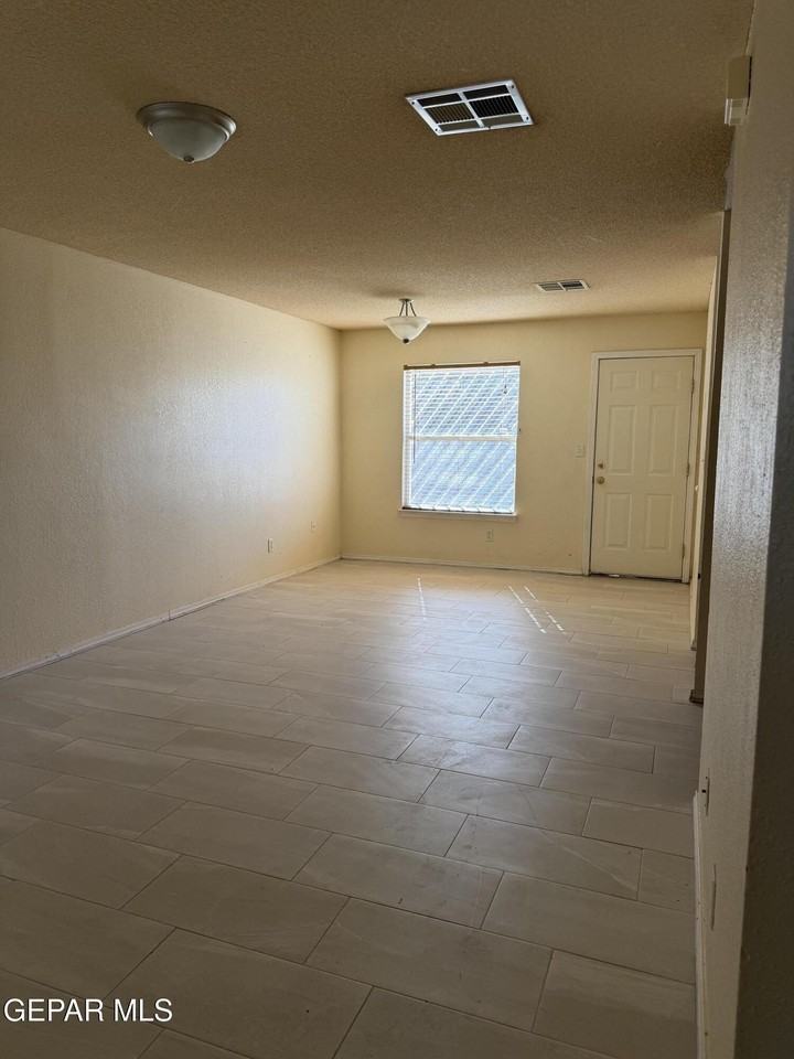 12328 Tierra Apache Road - Photo 2 of 13