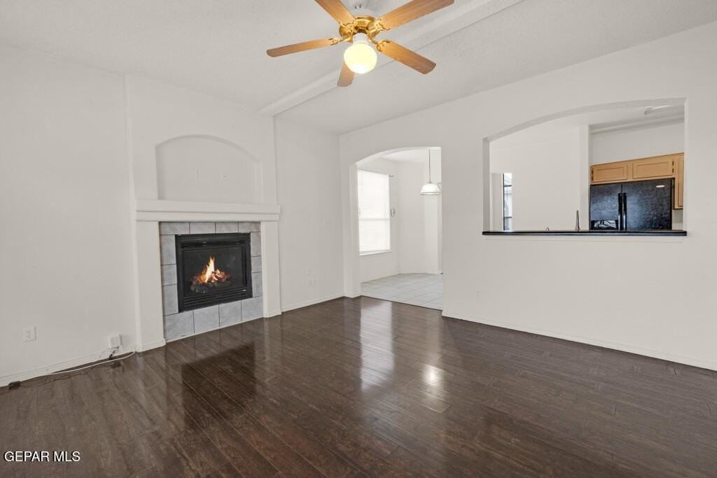 9953 Marine - Photo 7 of 40