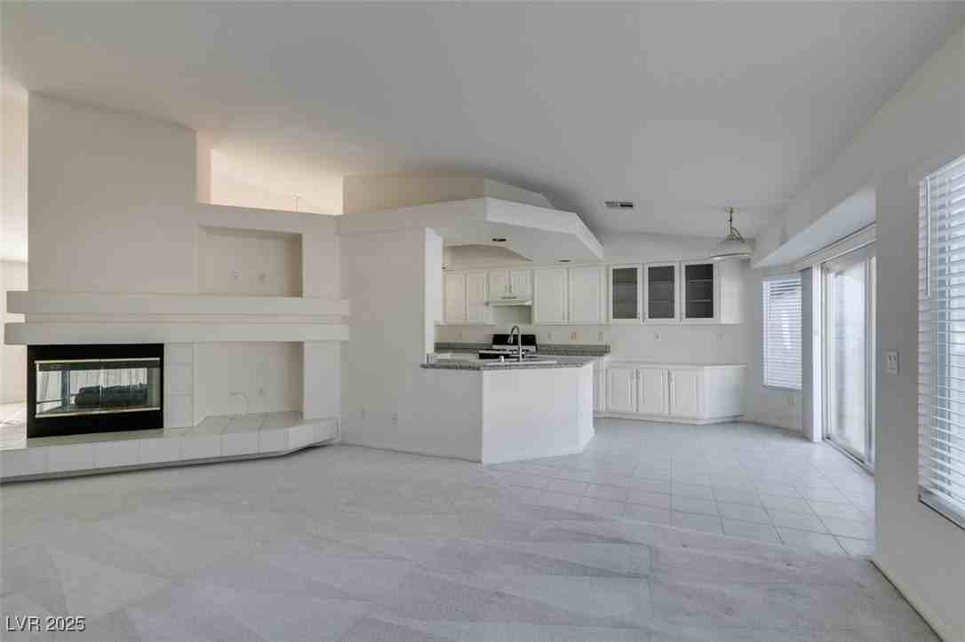 1682 Graystone Canyon Avenue - Photo 7 of 19