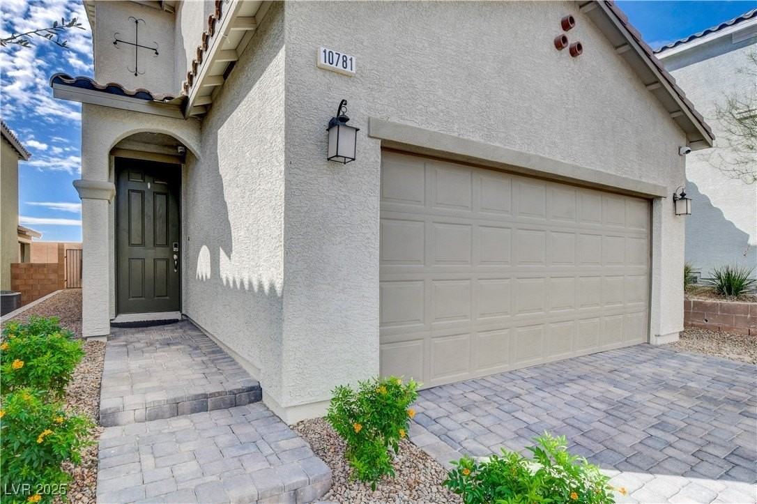 10781 San Milan Avenue - Photo 3 of 50