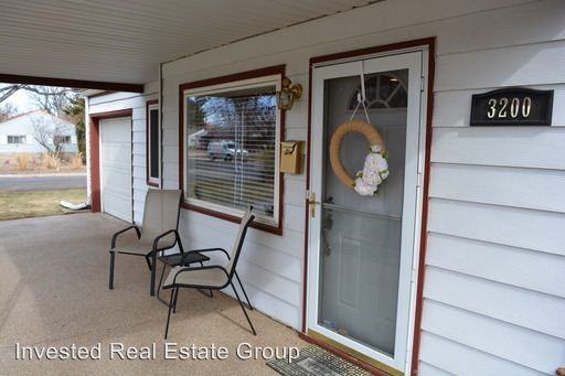 3200 S Forest St - Photo 3 of 28