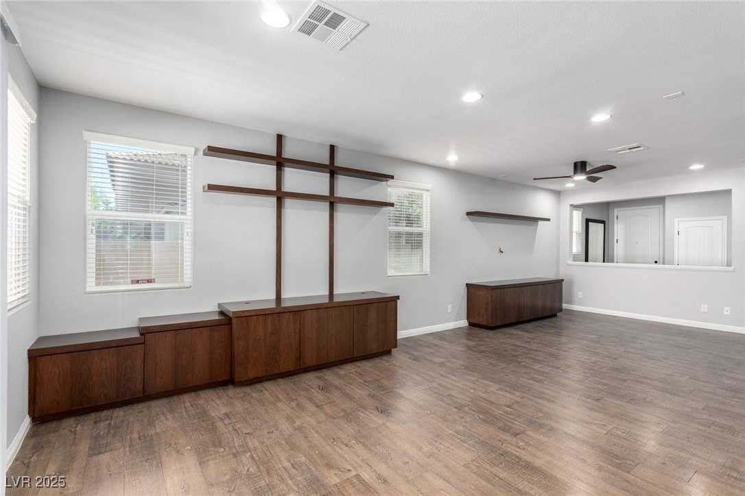 5344 Bocopa Street - Photo 5 of 32