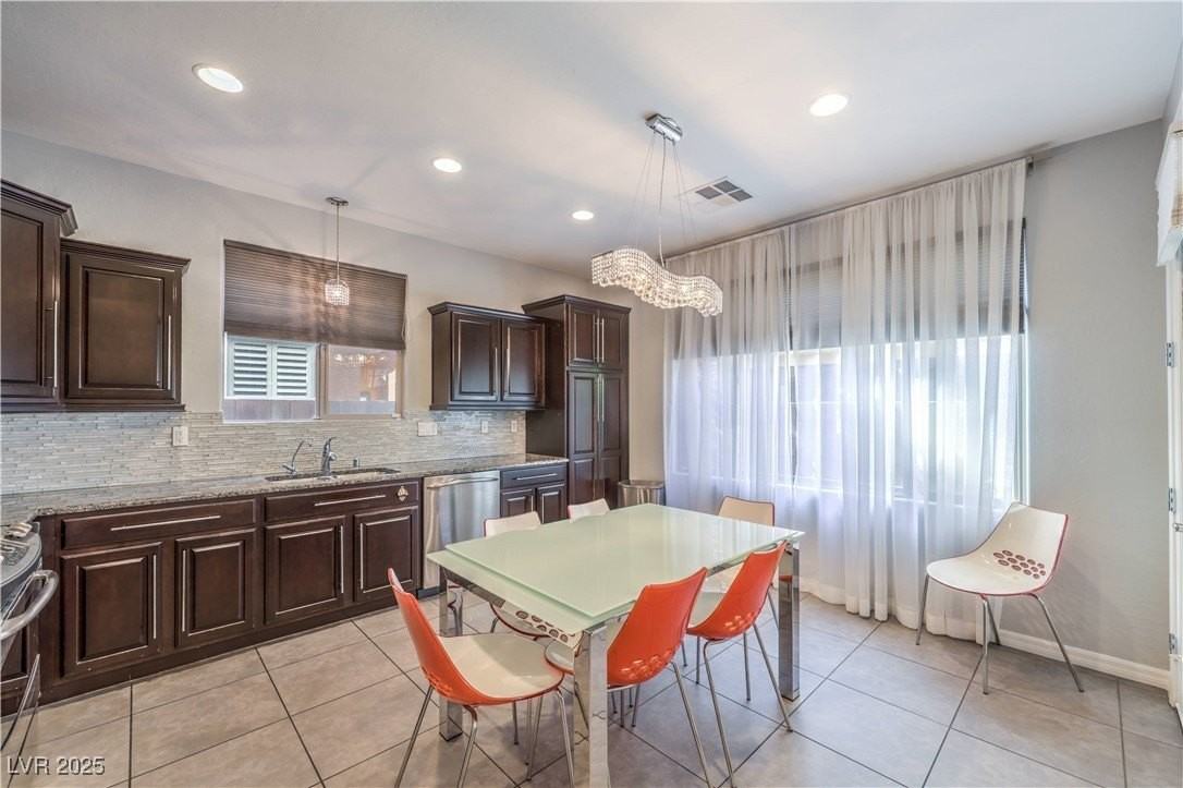 11245 Pismo Dunes Court - Photo 7 of 34