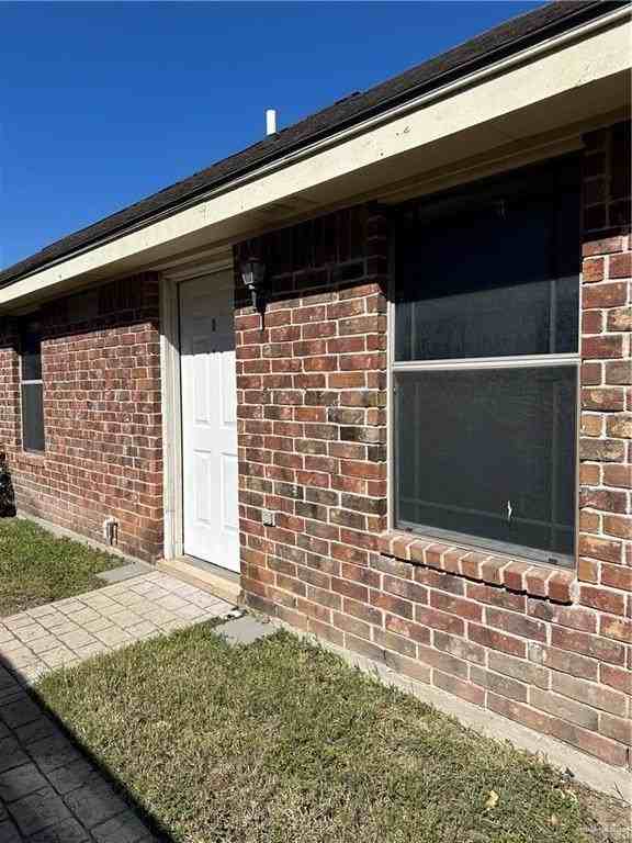 3800 S Sheraton Avenue - Photo 2 of 11