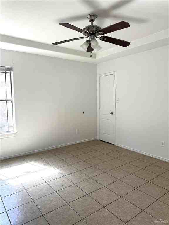 3800 S Sheraton Avenue - Photo 7 of 11